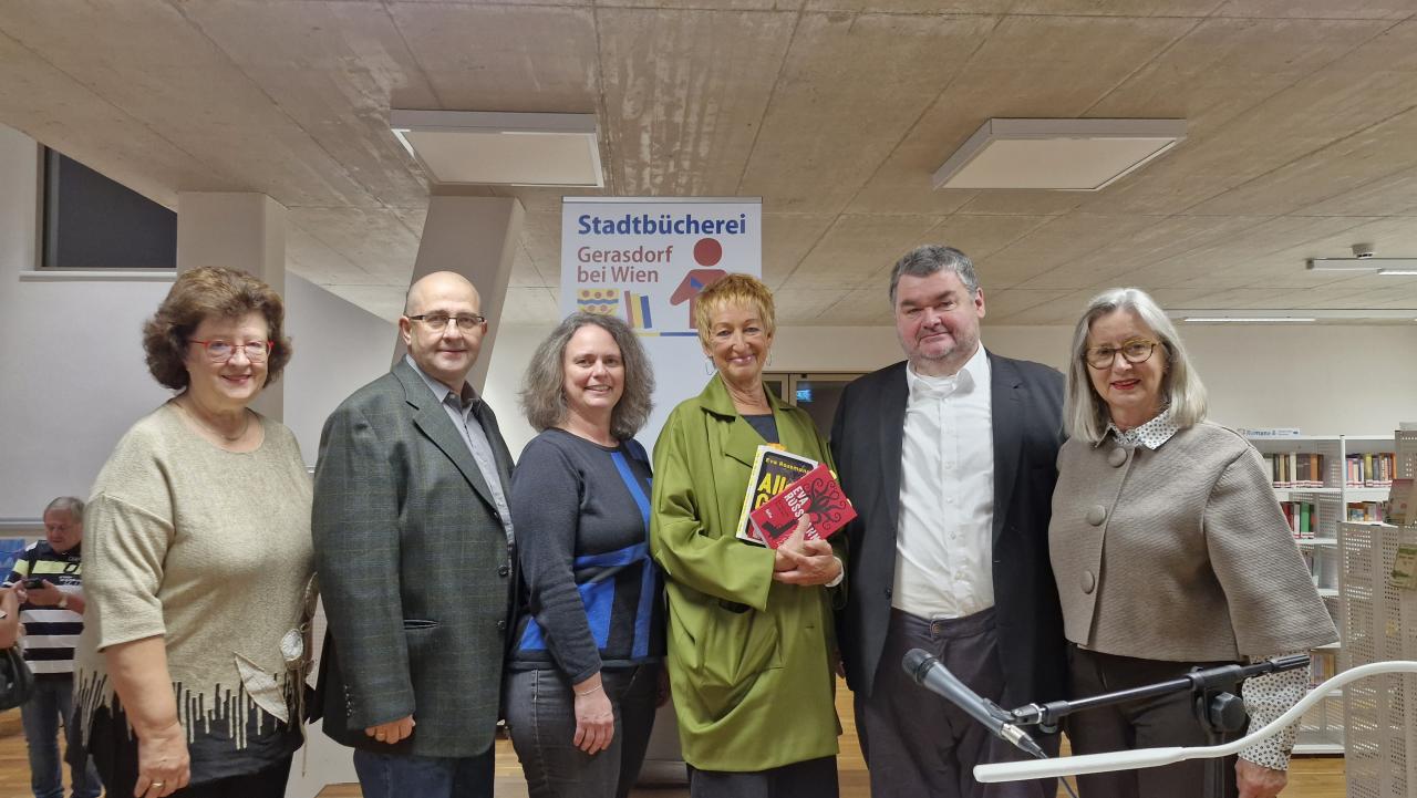 Gruppenbild mit Autorin